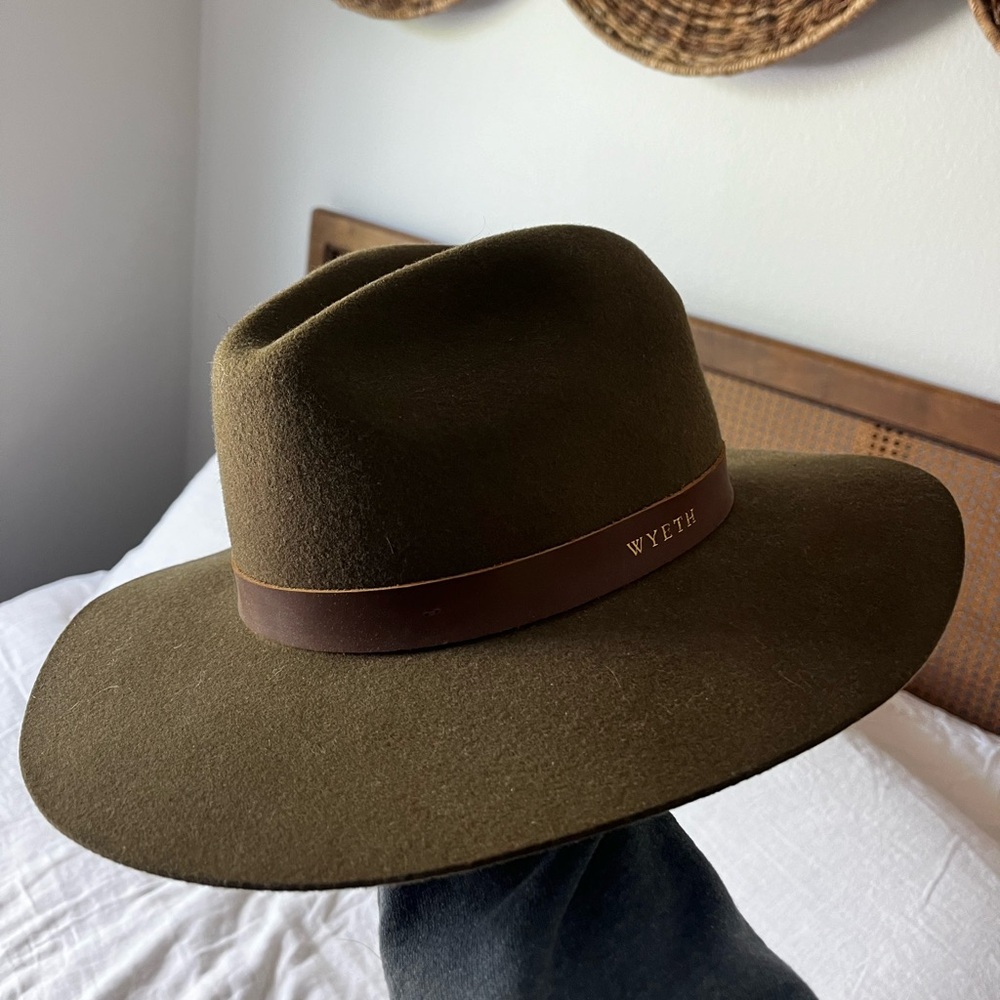 Wyeth Hat (Lux in Olive) One-Size fits all | Never Worn